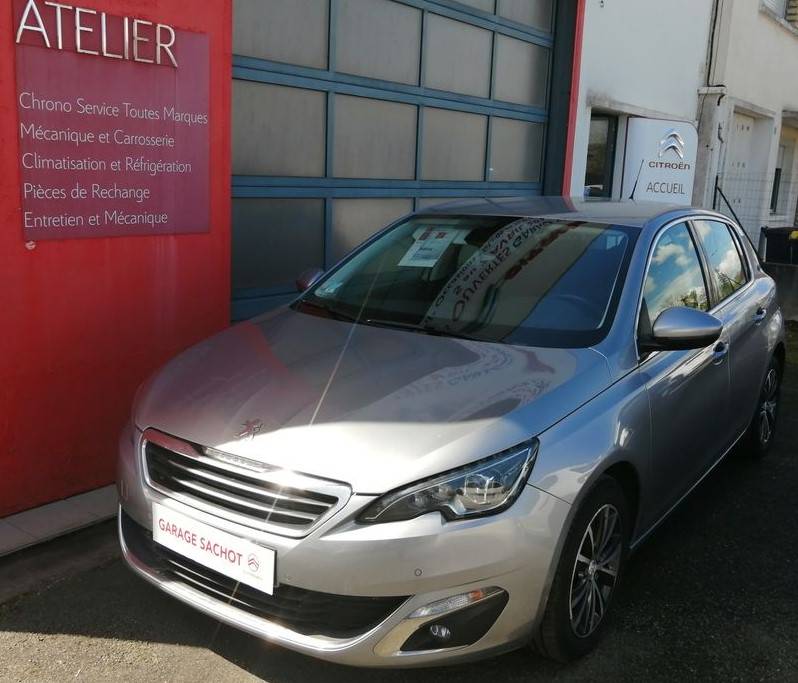 PEUGEOT 308 Allure essence 130ch bvm6