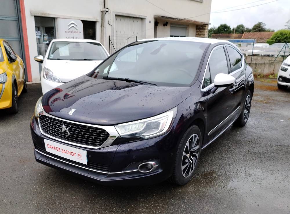 DS4 OPERA BLUE essence 130ch bvm6 + Attelage